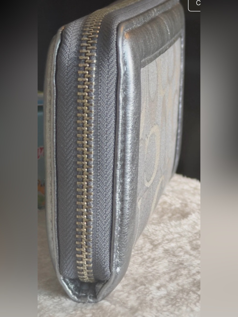 COACH 👛 EUC Penelope Full Zip Wallet Gray Signature Canvas and Metallic Silver - Picture 4 of 6